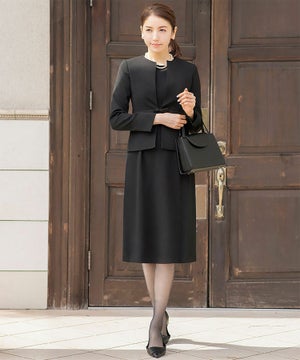 美香　身長：170cm　AタイプSHORT着用　B：83 / W：60 / H：86