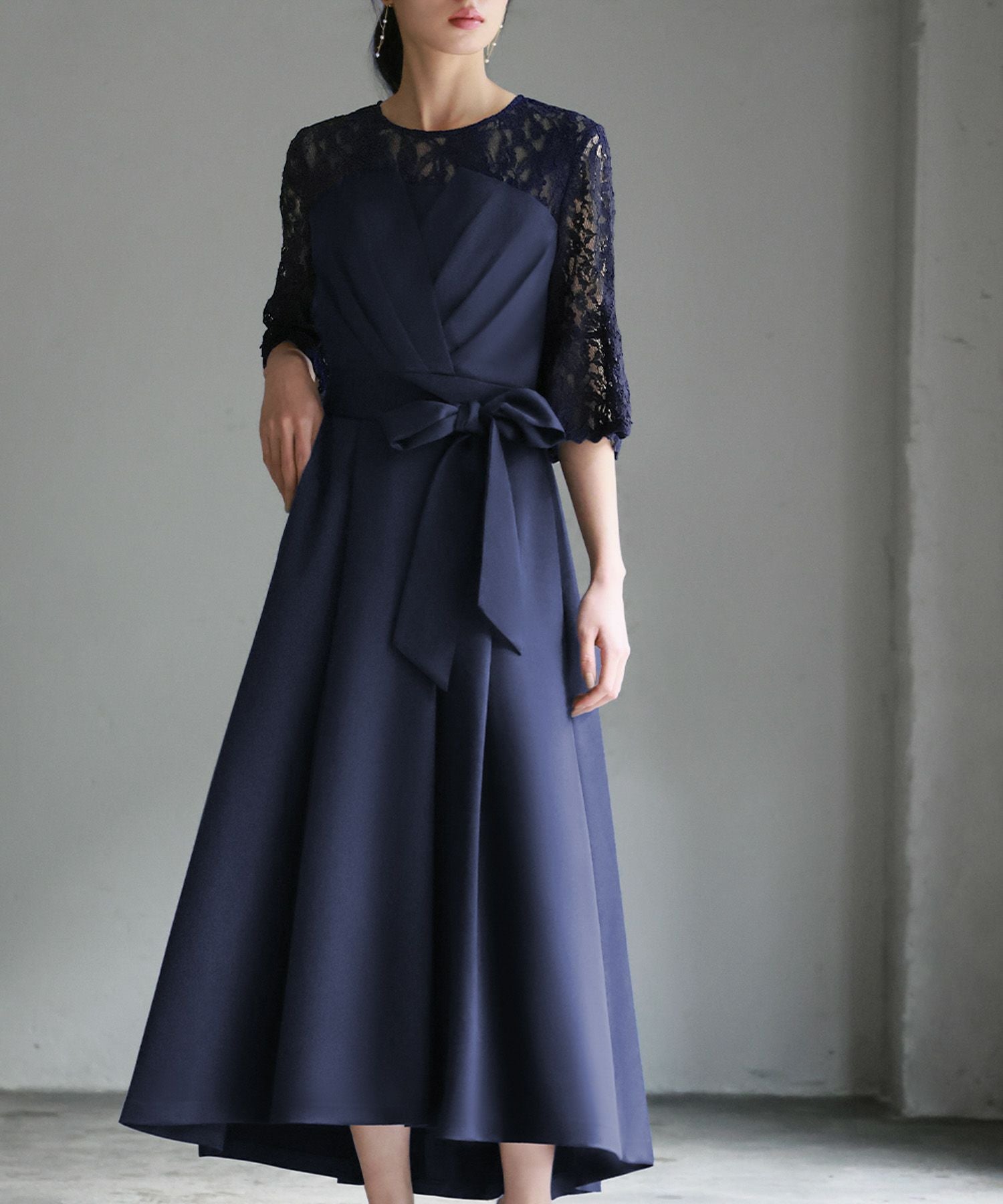 ハレモード　ワンピース　新品　ビスチェ風レーススリーブ フレア　ドレス　ネイビー 結婚式・お呼ばれ対応 | ビスチェ風ミモレ丈ワンピース - パーティー
