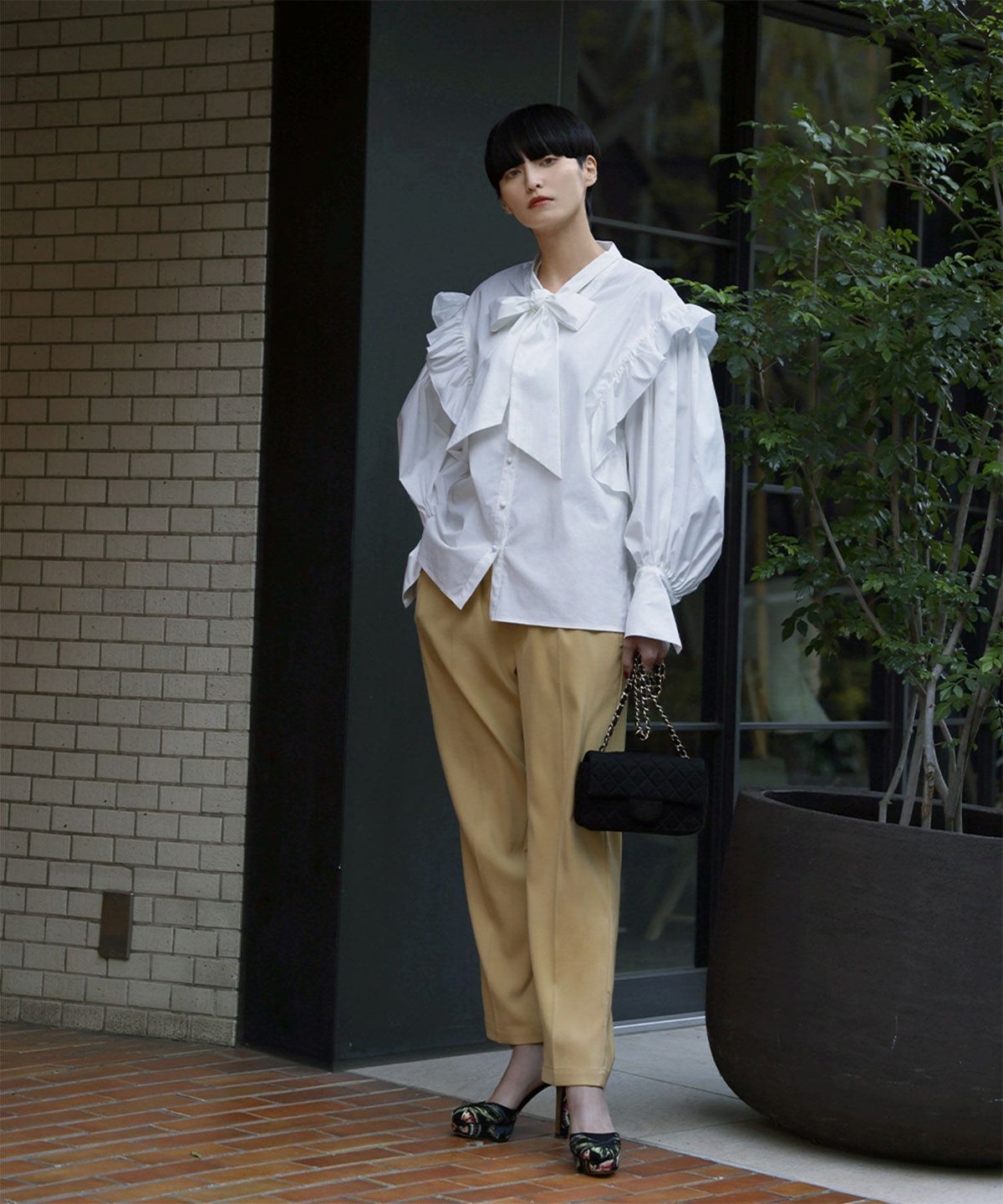 身長：165cm　着用サイズ：FREE　B：72 / W：57 / H：84