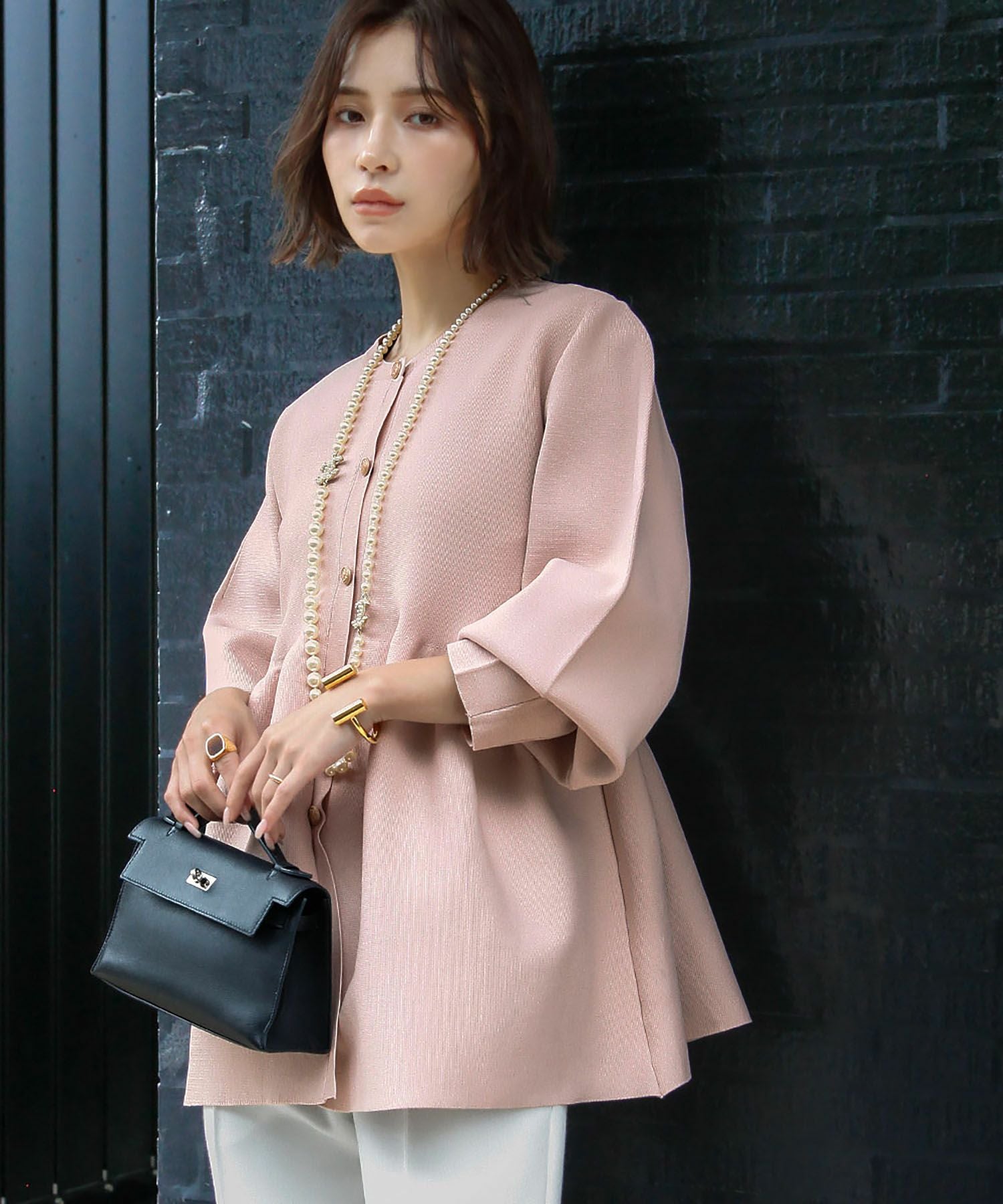 新品 BEARDSLEY ペプラムニットカーディガン SALE／70%OFF】BEARDSLEY ペプラムニットカーディガン ビアズリー
