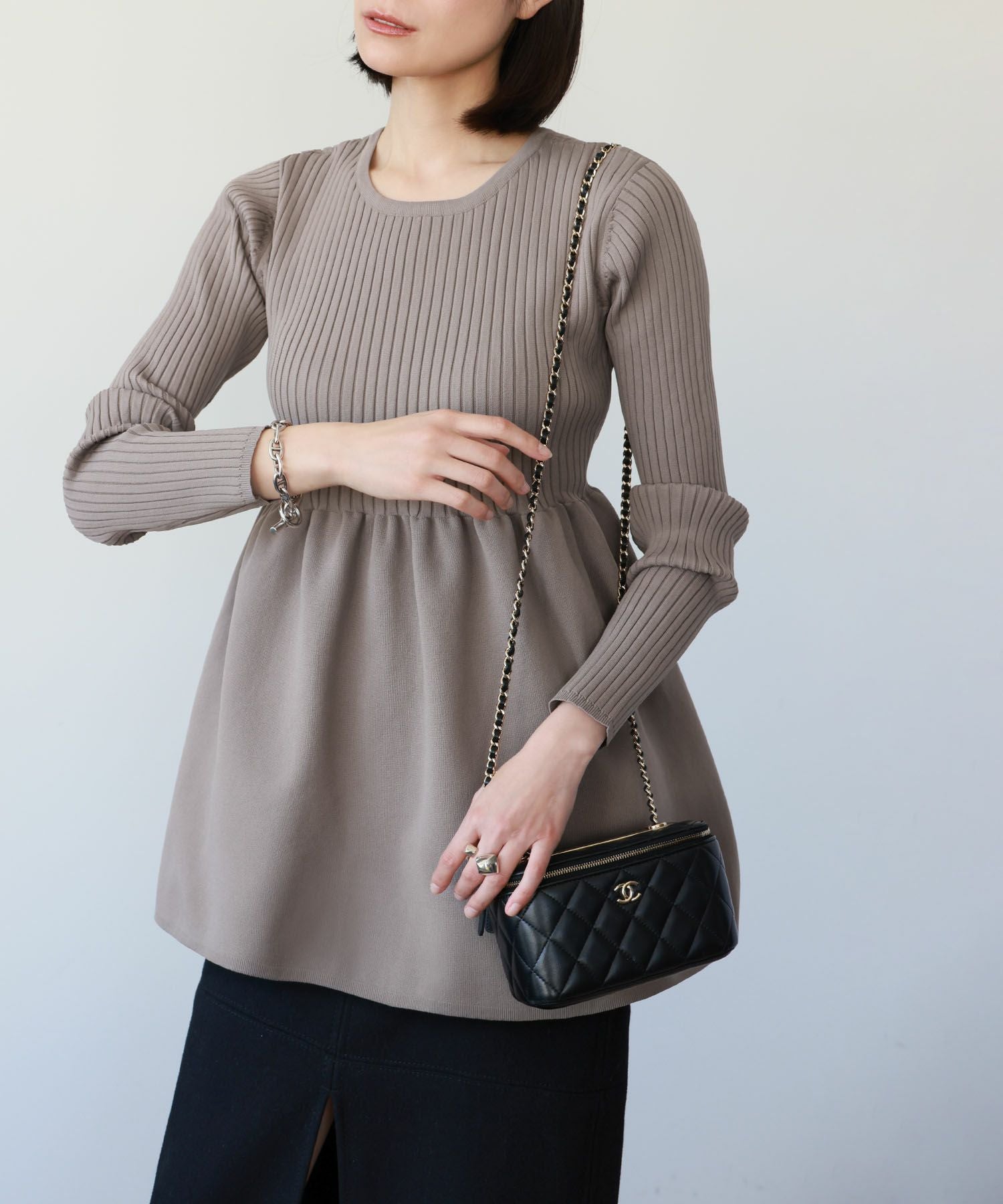 LONGCHAMP 長袖 リブニット プルオーバー ホワイト ブラック LONGCHAMP 長袖 リブニット プルオーバー ホワイト ブラック LONGCHAMP
