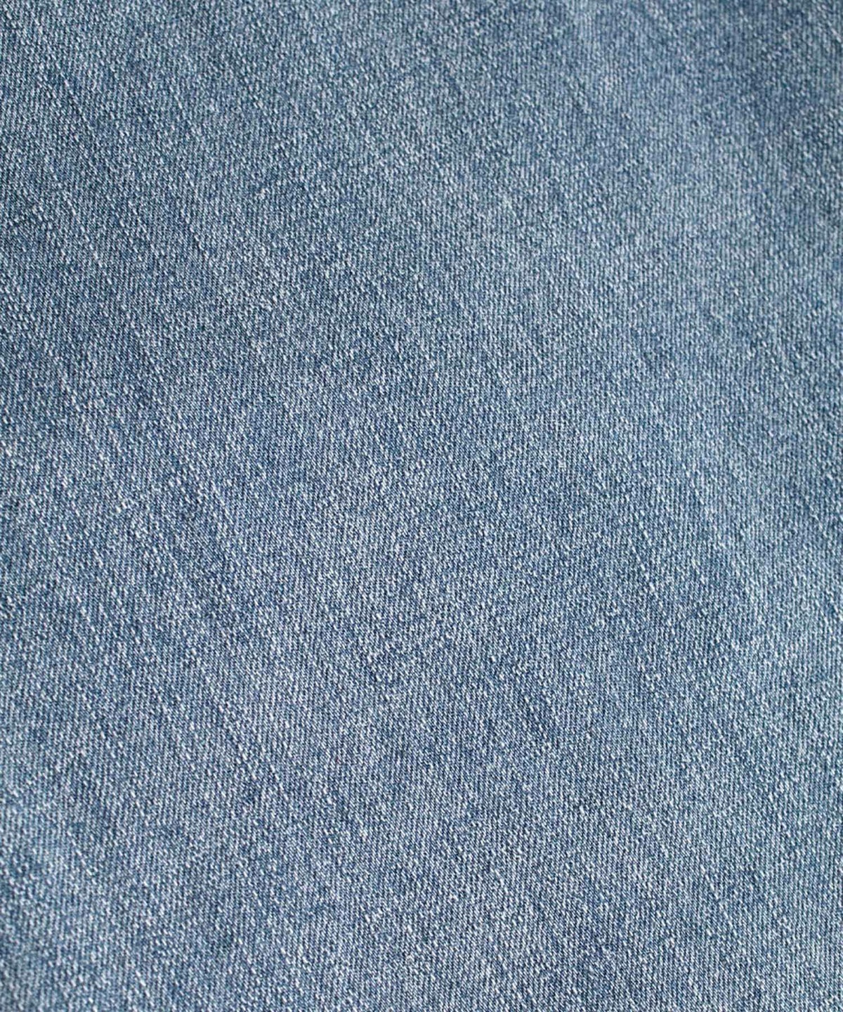 生地：デニム