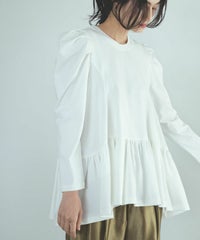 身長：165cm　着用サイズ：FREE　B：77 / W：57 / H：79