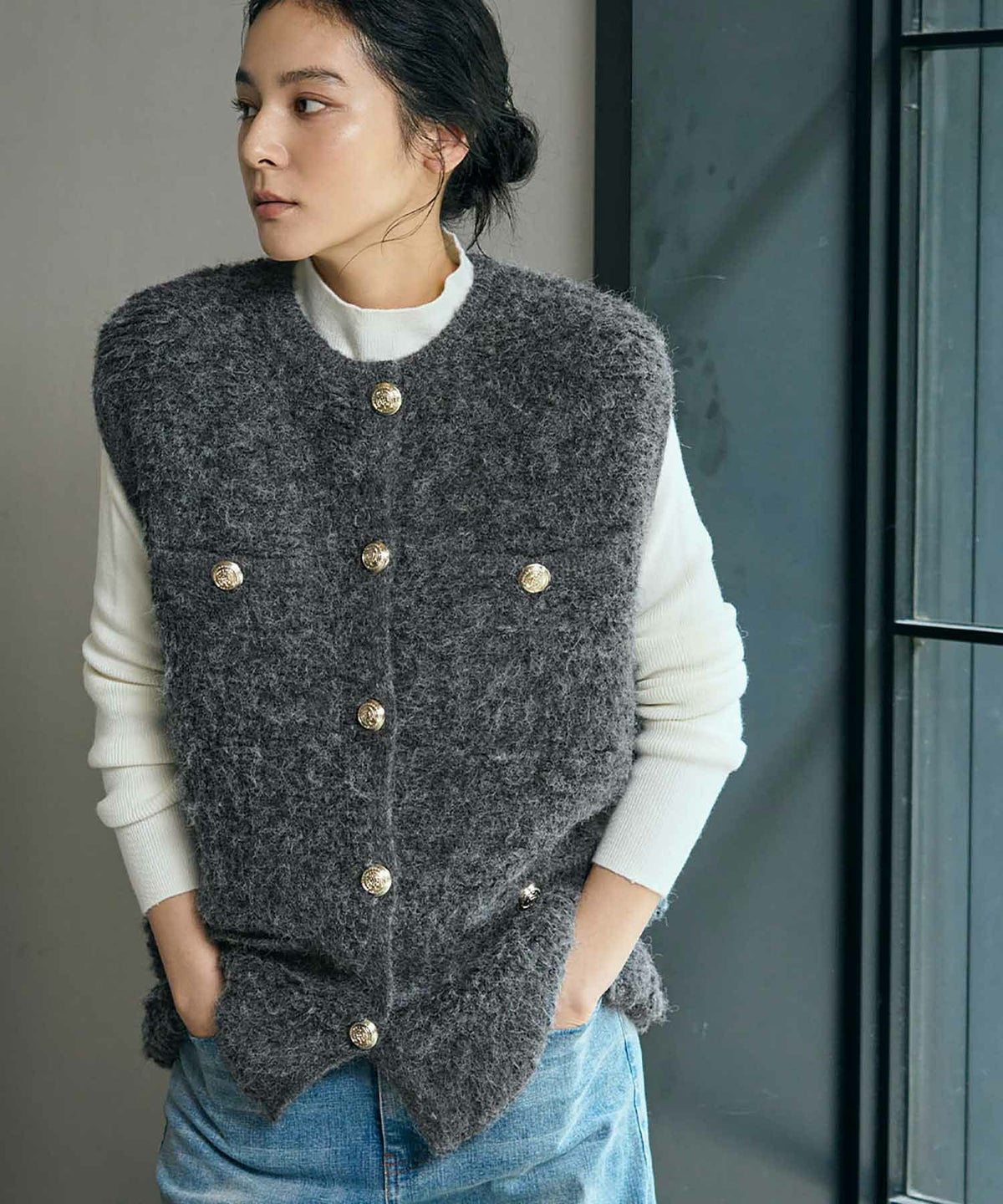 身長：168cm　着用サイズ：FREE　B：81 / W：60 / H：89