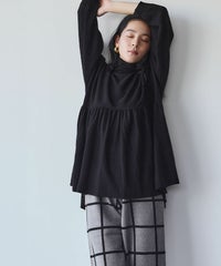 身長：168cm　着用サイズ：FREE　B：81 / W：60 / H：89