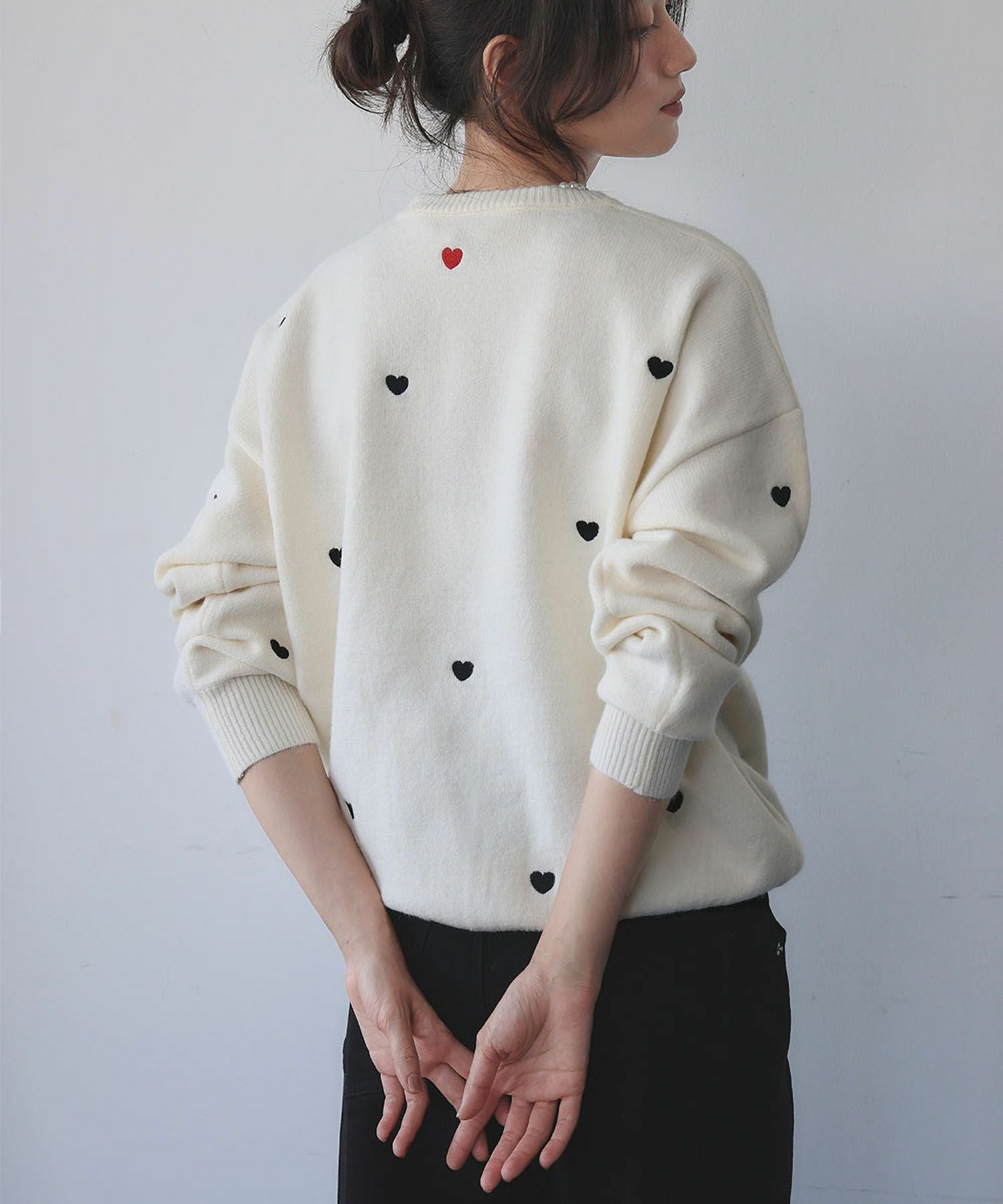 デイリー・カジュアル対応 | ハート柄刺繍ニットプルオーバー