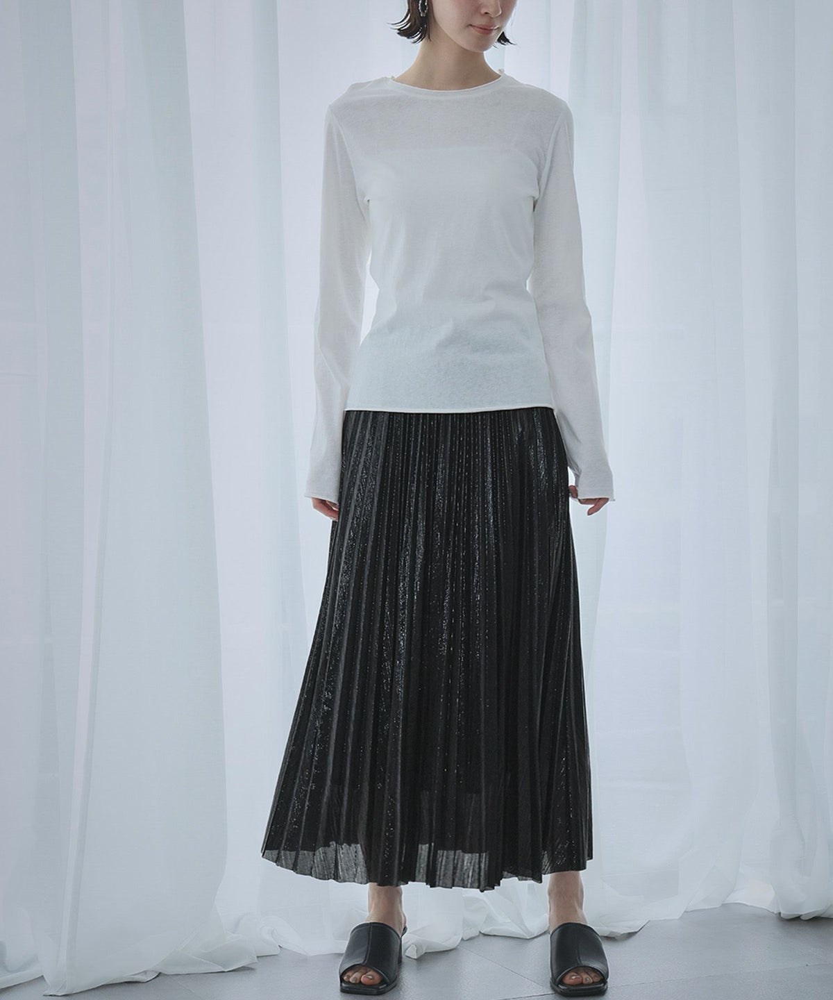 身長：166cm　着用サイズ：FREE　B：72 / W：59 / H：82