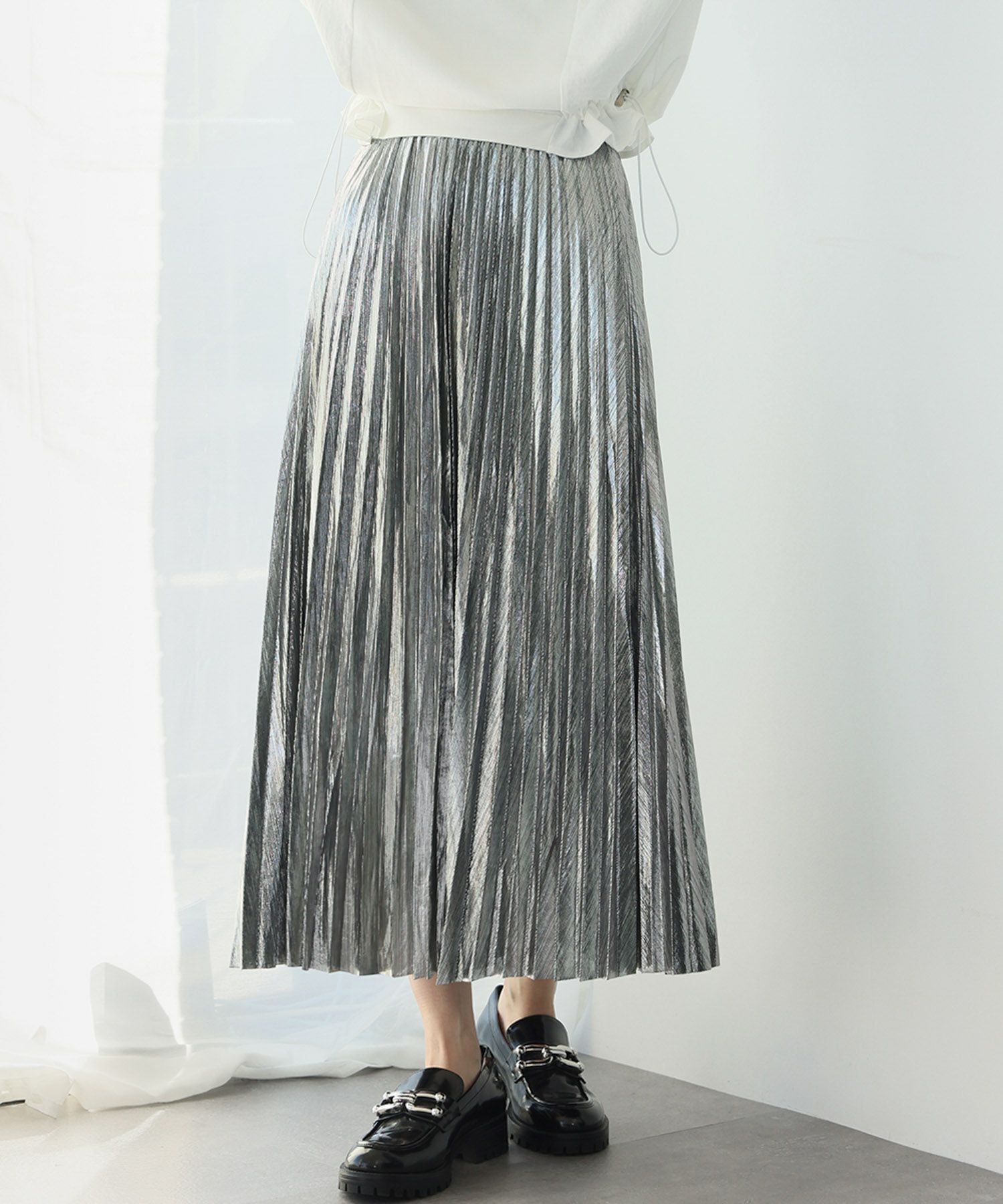 デイリー・カジュアル対応 | メタリックプリーツロングスカート