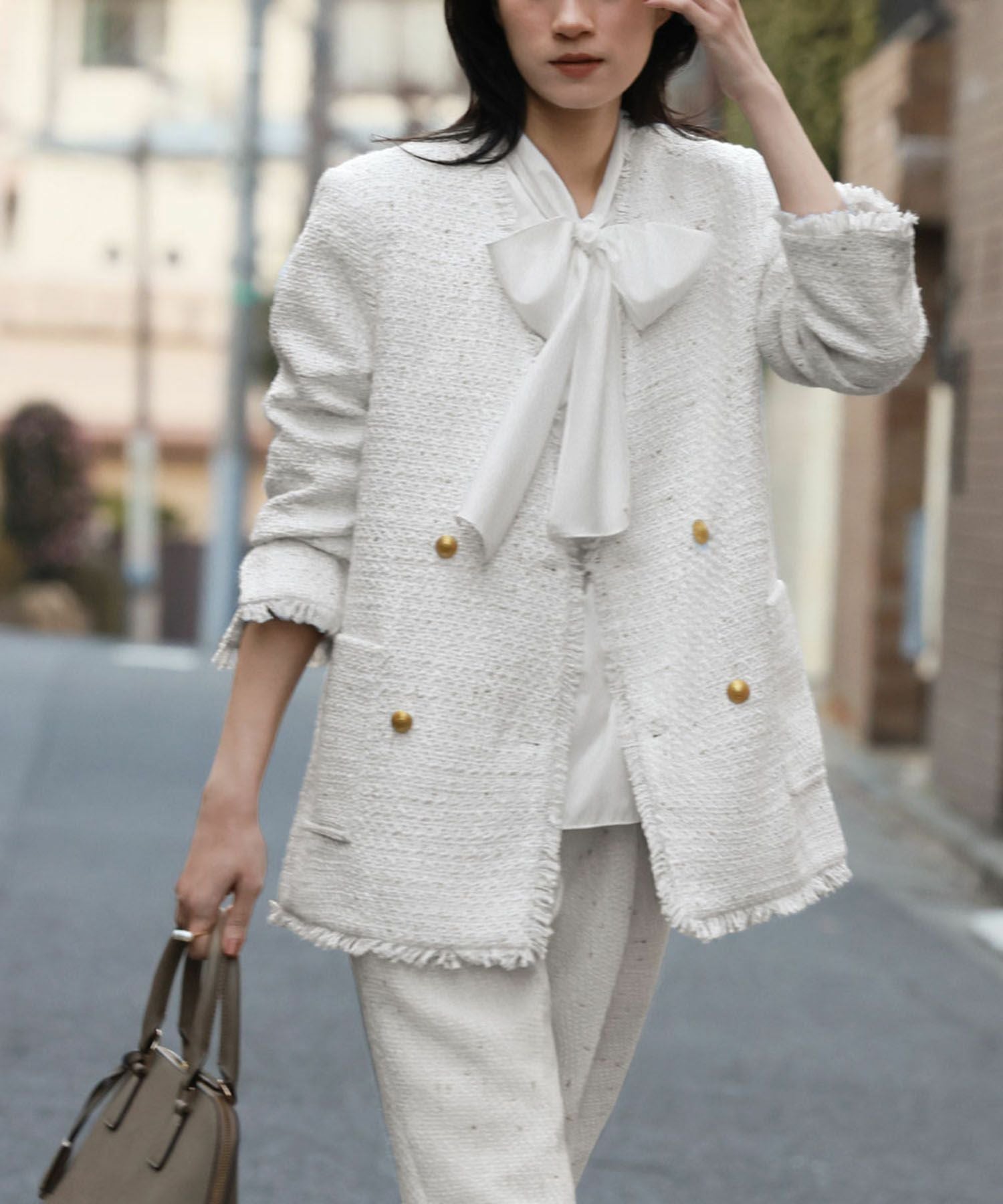 美品⭐️TOBE CHIC フリンジ リボン ノーカラーツイードジャケット L TO BE CHIC｜トゥー ビー シックのノーカラージャケット通販 - ZOZOTOWN