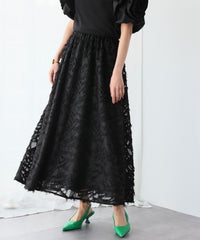 身長：165cm　着用サイズ：FREE　B：77 / W：57 / H：79