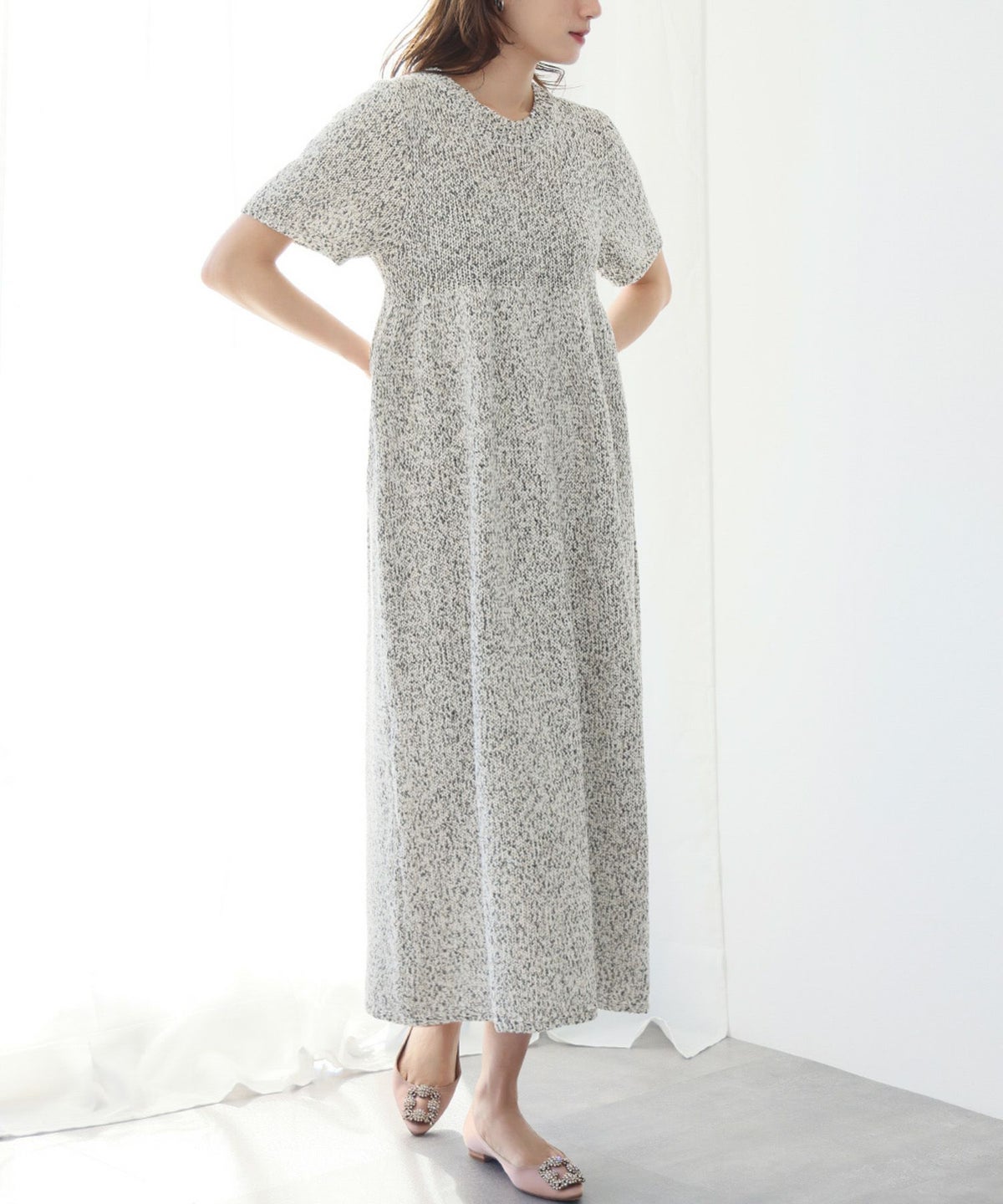 身長：165cm　着用サイズ：FREE　B：77 / W：57 / H：79