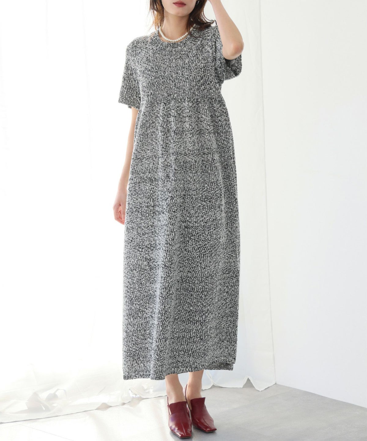 身長：165cm　着用サイズ：FREE　B：77 / W：57 / H：79