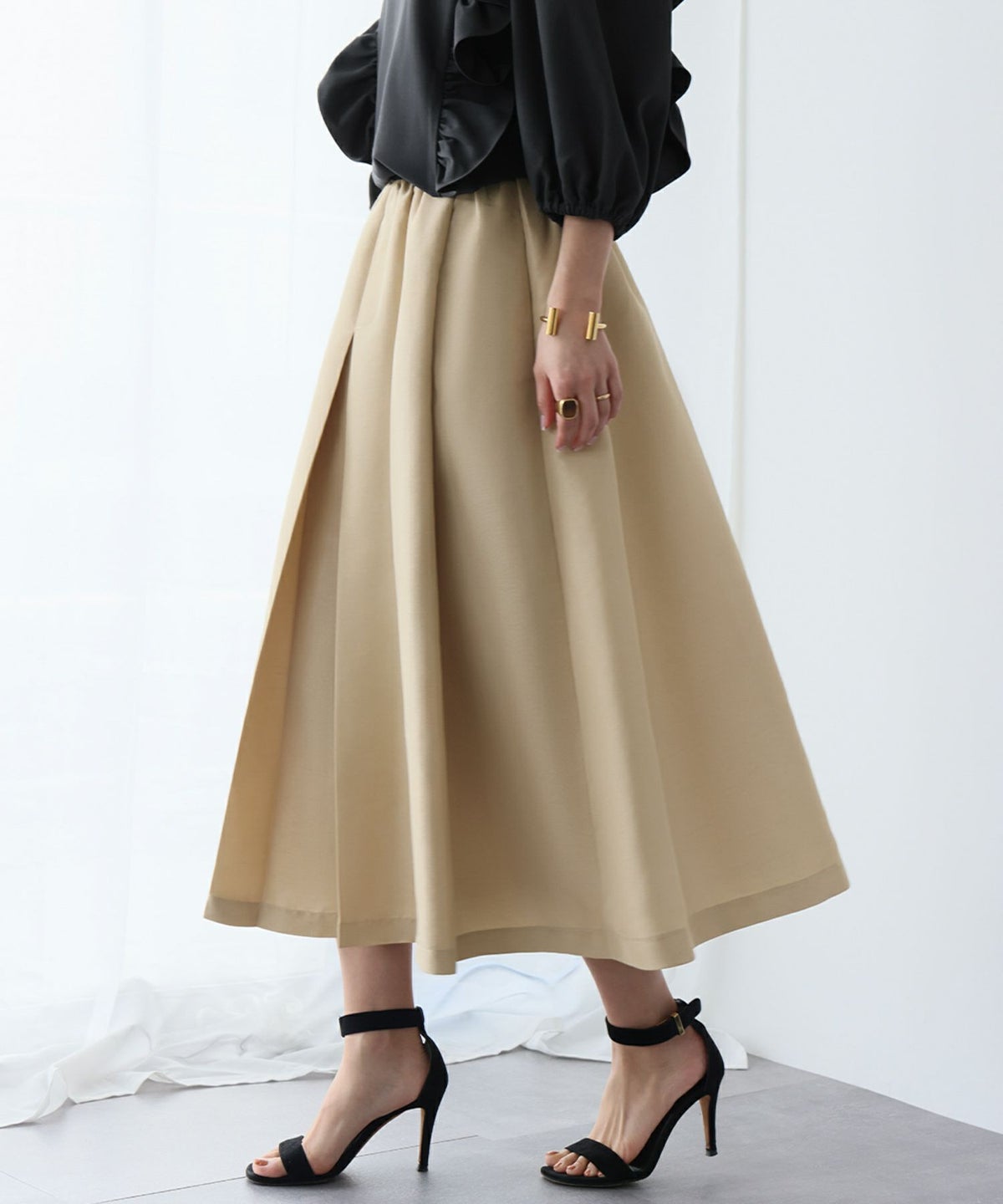 身長：162cm　着用サイズ：FREE