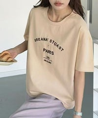 ベージュ