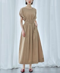 身長：166cm　着用サイズ：FREE　B：72 / W：59 / H：82