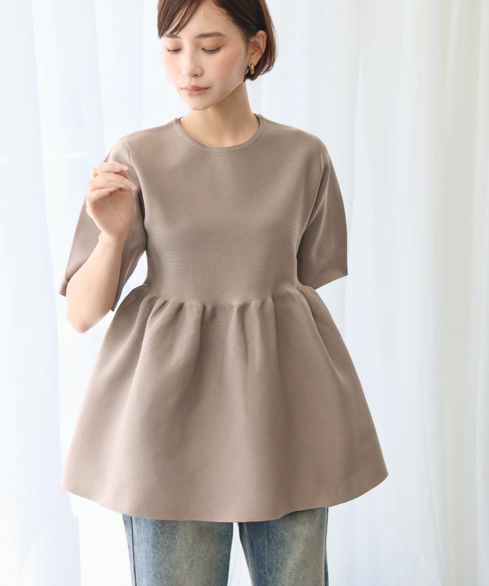 身長：162cm　着用サイズ：FREE