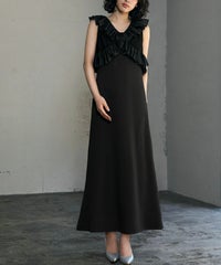 身長：166cm　着用サイズ：FREE　B：74 / W：56 / H：87