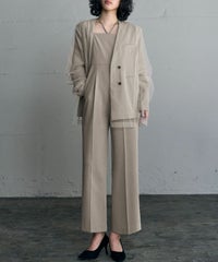 身長：166cm　着用サイズ：FREE　B：74 / W：56 / H：87