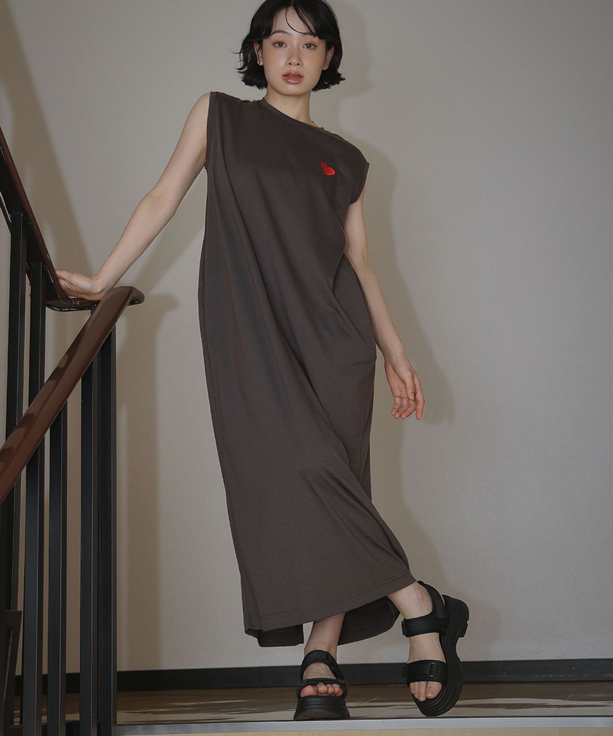 身長：157cm　着用サイズ：FREE　B：82 / W：63 / H：87
