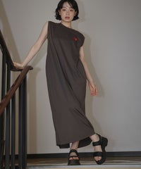 身長：157cm　着用サイズ：FREE　B：82 / W：63 / H：87
