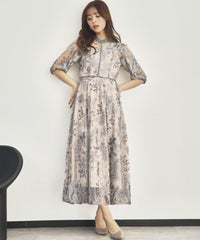 身長：170cm　着用サイズ：Mサイズ　B：86 / W：61 / H：87