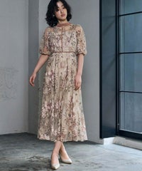 身長：166cm　着用サイズ：Mサイズ　B：74 / W：56 / H：87