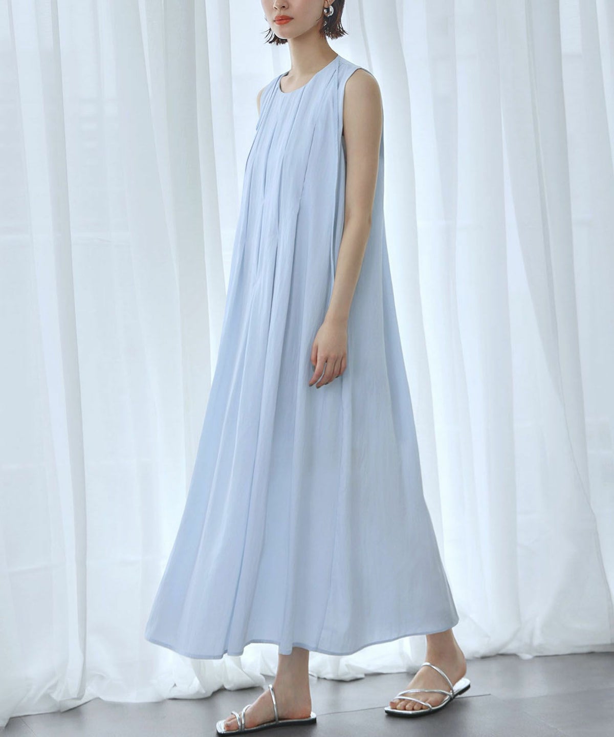 身長：166cm　着用サイズ：FREE　B：72 / W：59 / H：82