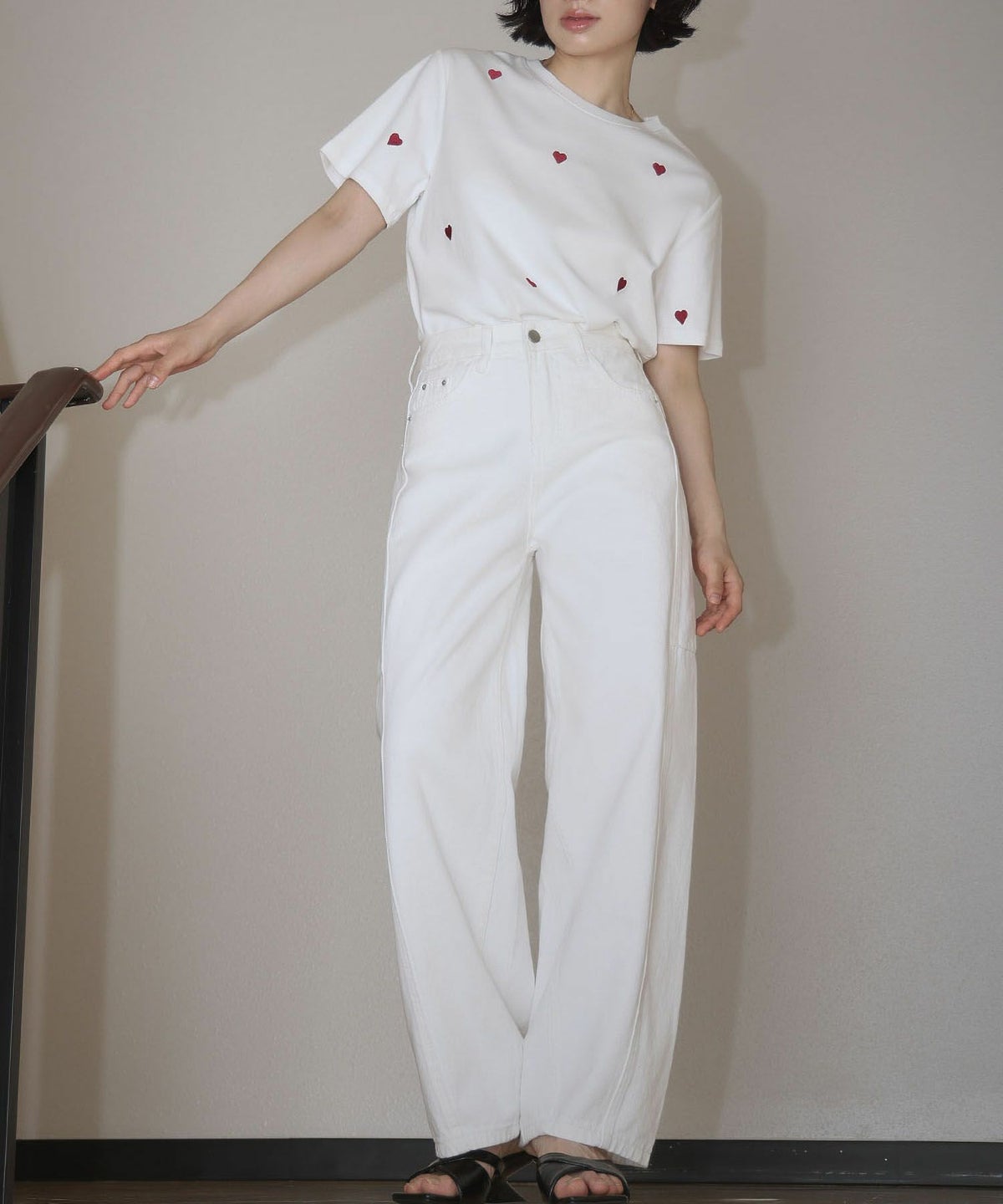 身長：157cm　着用サイズ：FREE　B：82 / W：63 / H：87