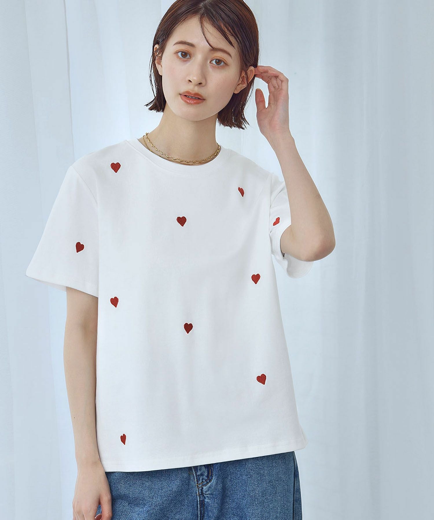デイリー・カジュアル対応 | ハート刺繍Tシャツ - パーティードレス