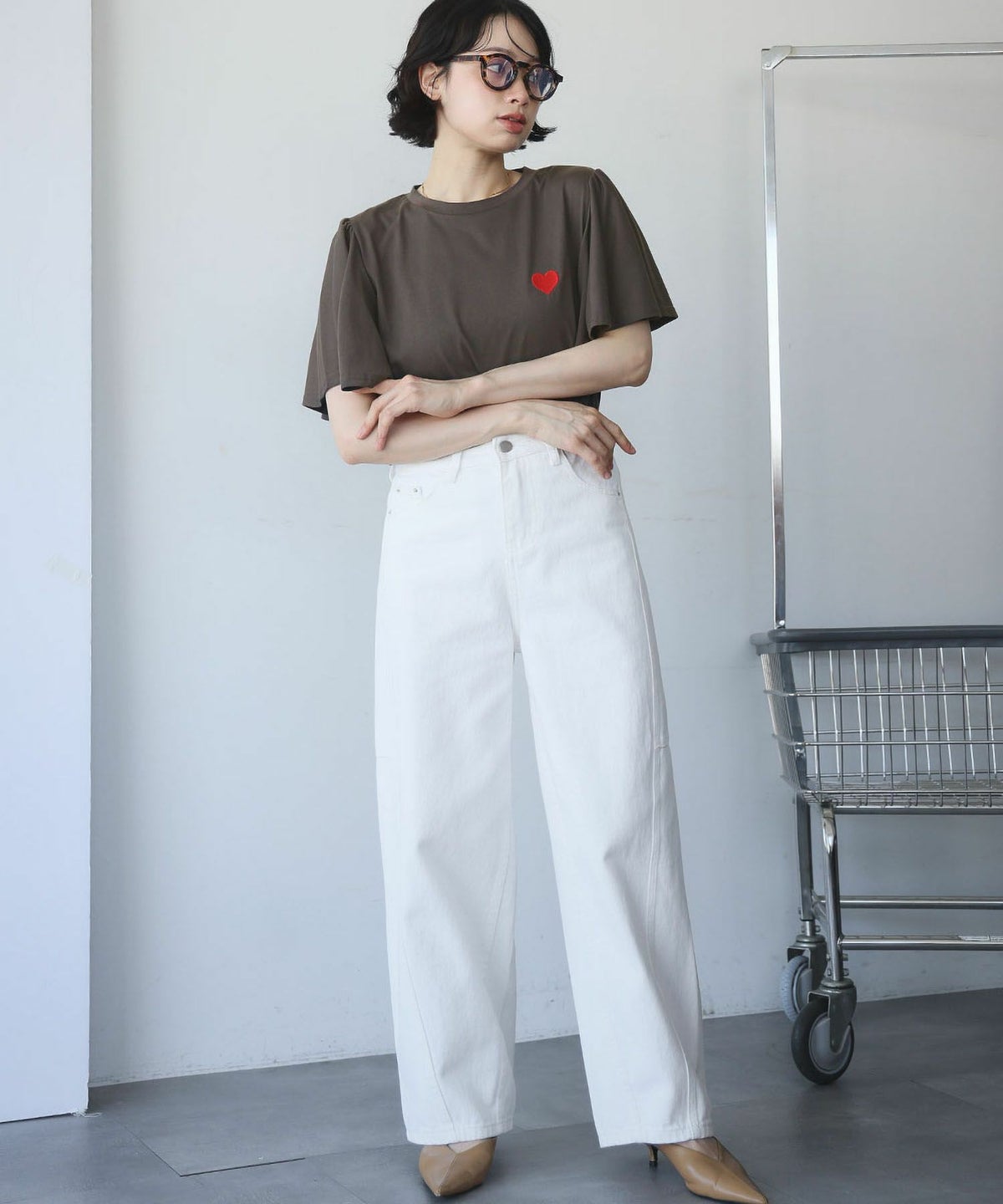 身長：157cm　着用サイズ：FREE　B：82 / W：63 / H：87