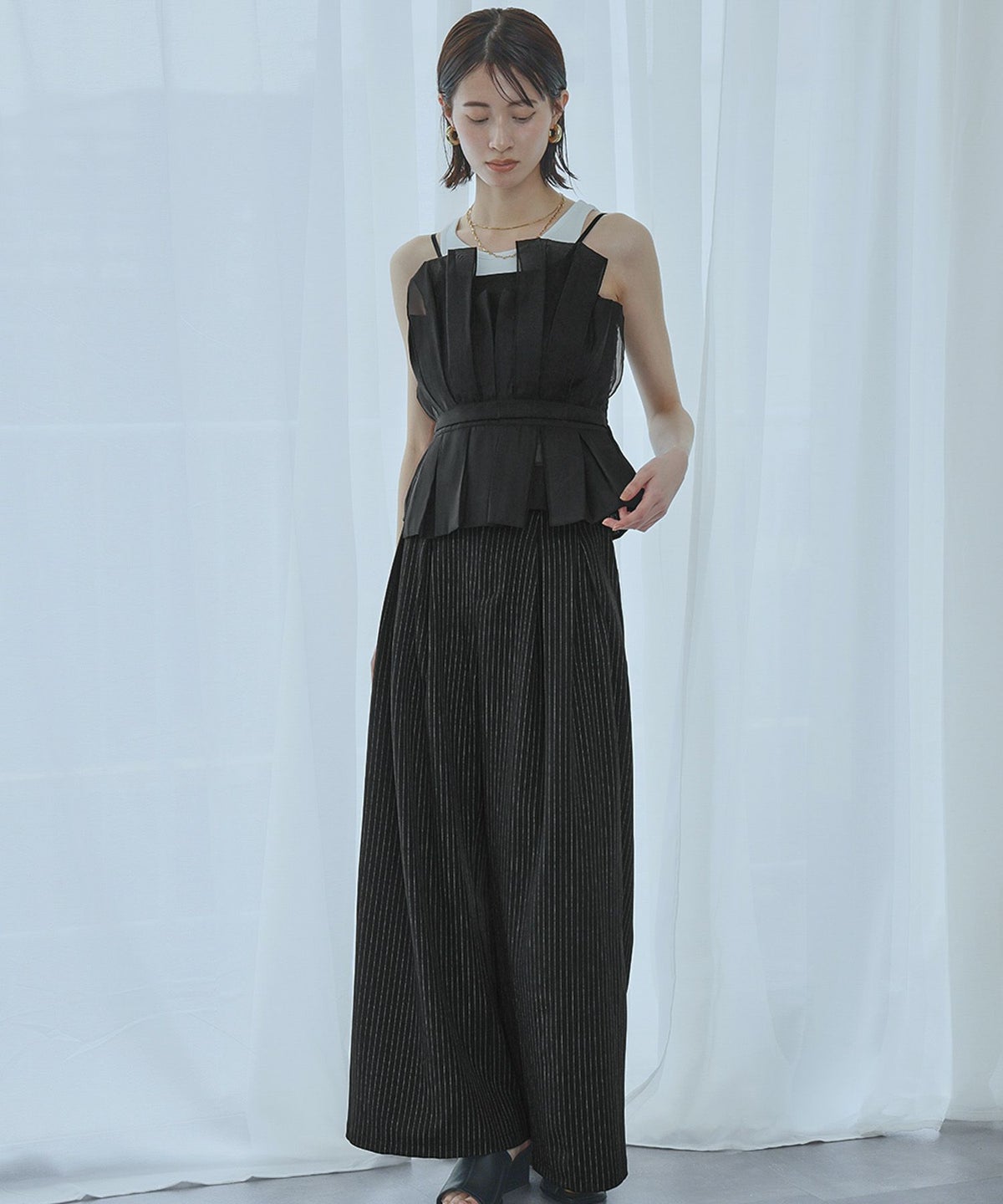 身長：166cm　着用サイズ：FREE　B：72 / W：59 / H：82