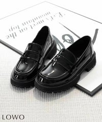 ブラック