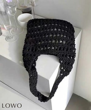 ブラック