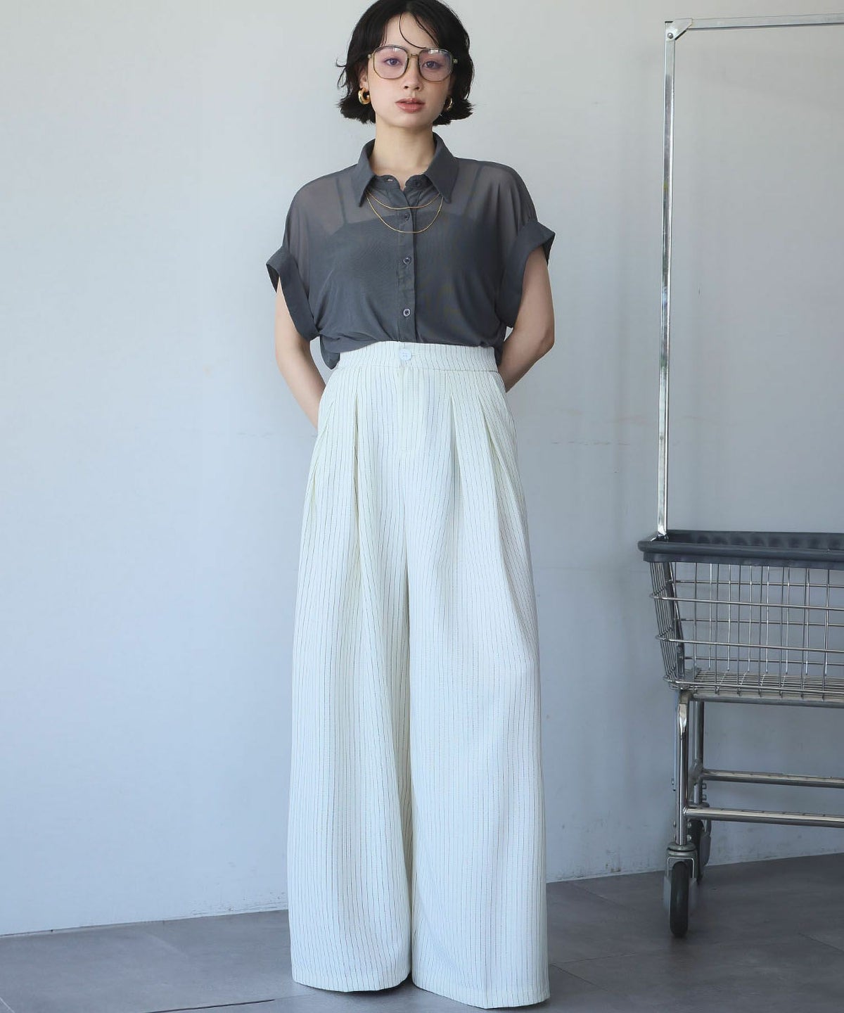 身長：157cm　着用サイズ：FREE　B：82 / W：63 / H：87