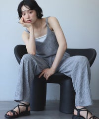 身長：157cm　着用サイズ：FREE　B：82 / W：63 / H：87