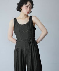 身長：157cm　着用サイズ：FREE　B：82 / W：63 / H：87