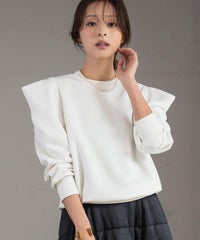 身長：170cm　着用サイズ：Mサイズ　B：86 / W：61 / H：87