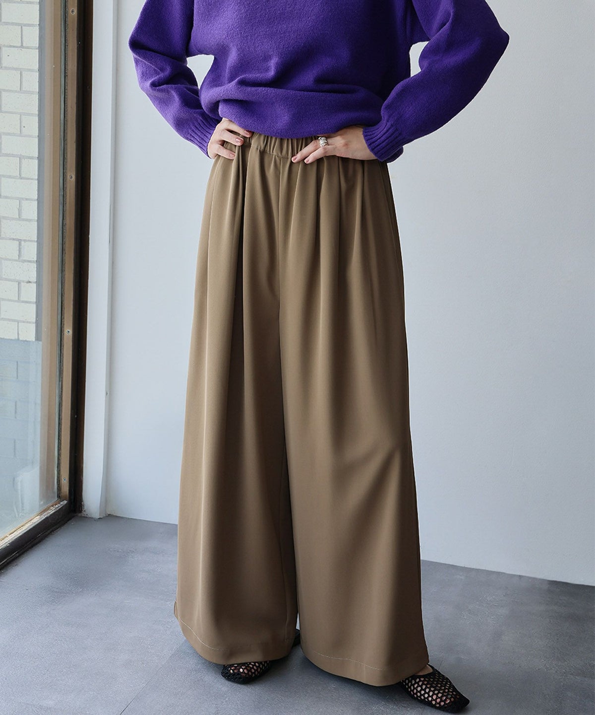 身長：168cm　着用サイズ：Mサイズ　B：81 / W：60 / H：89