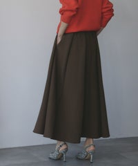 身長：165cm　着用サイズ：FREE　B：77 / W：57 / H：79