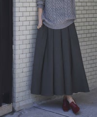 身長：165cm　着用サイズ：FREE　B：77 / W：57 / H：79