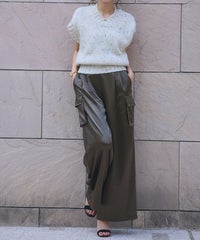 身長：170cm　着用サイズ：Mサイズ　B：86 / W：61 / H：87