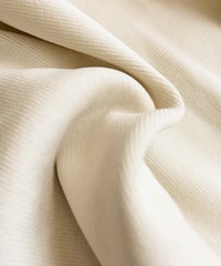 身長：168cm　着用サイズ：FREE　B：81 / W：60 / H：89