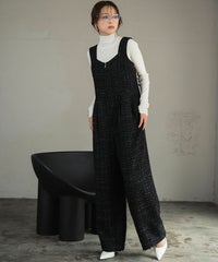 身長：170cm　着用サイズ：Mサイズ　B：86 / W：61 / H：87