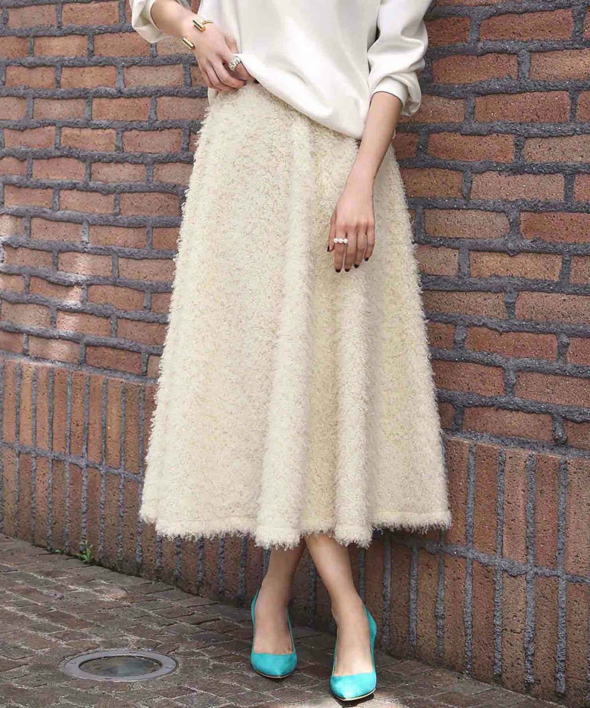身長：165cm　着用サイズ：FREE　B：77 / W：57 / H：79