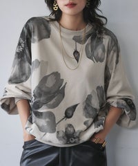 身長：165cm　着用サイズ：FREE　B：77 / W：57 / H：79