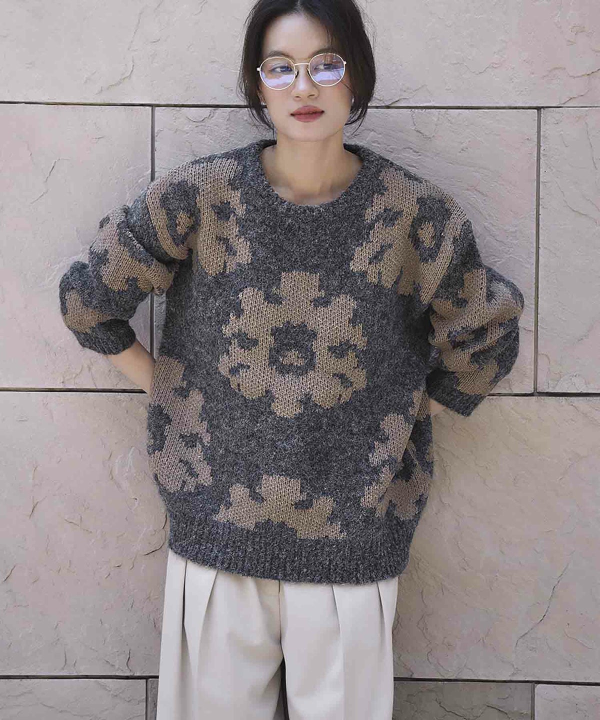 身長：165cm　着用サイズ：FREE　B：77 / W：57 / H：79