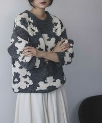 身長：165cm　着用サイズ：FREE　B：77 / W：57 / H：79