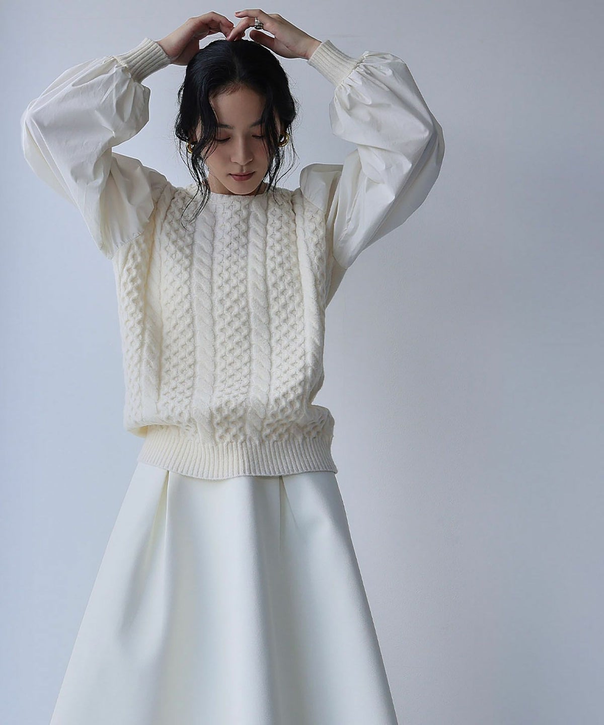 身長：168cm　着用サイズ：FREE　B：81 / W：60 / H：89