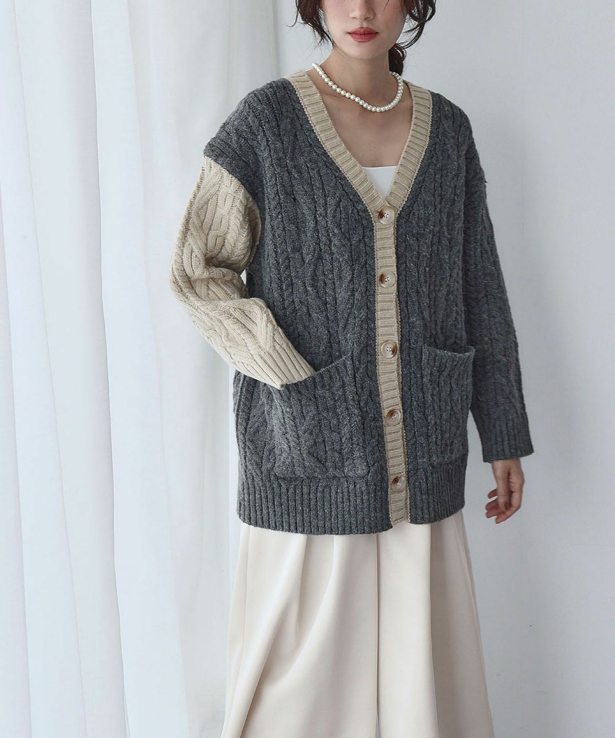 身長：165cm　着用サイズ：FREE　B：77 / W：57 / H：79