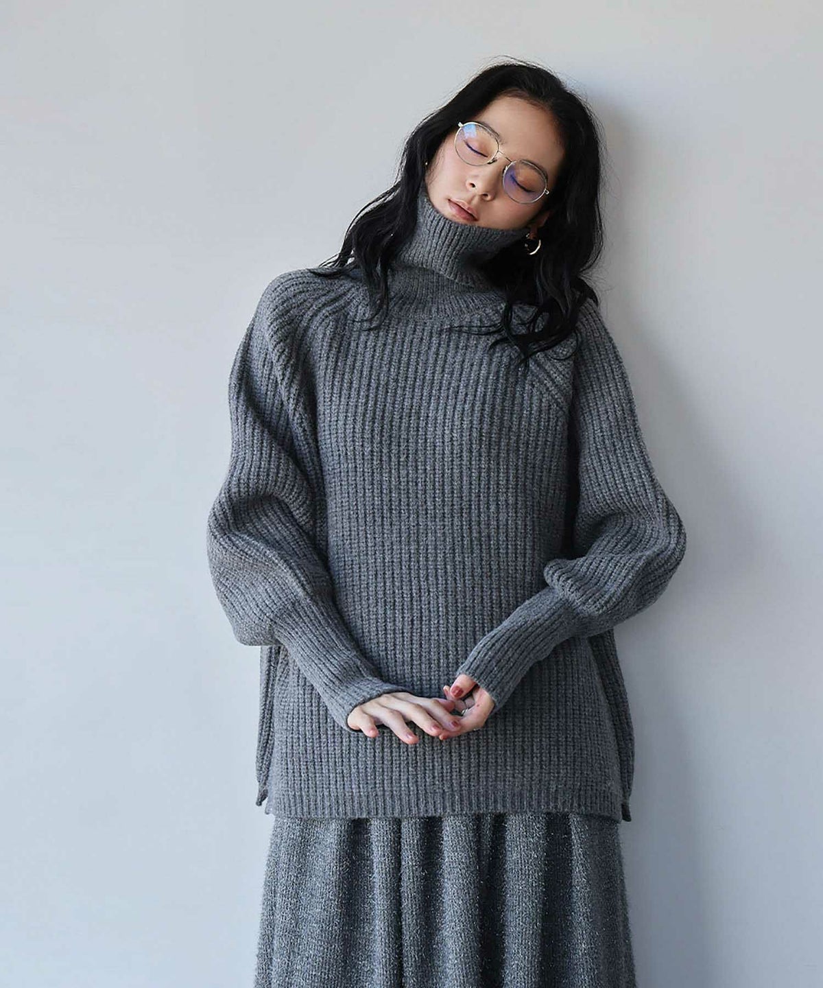 身長：168cm　着用サイズ：FREE　B：81 / W：60 / H：89